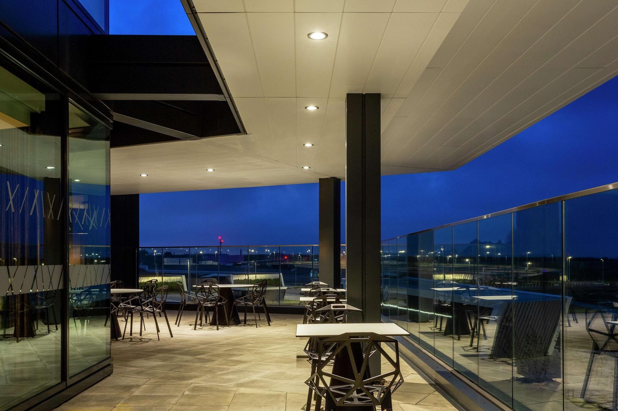 Hilton Aberdeen Teca Exterior photo